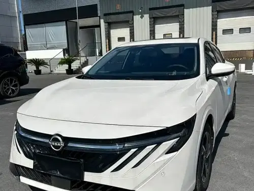 Nissan Sylphy, 2025