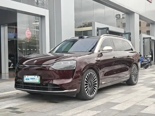 AITO M9, 2025