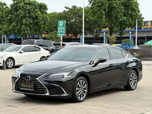 Lexus ES, 2026
