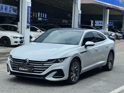 Volkswagen CC, 2023