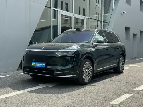 AITO M8, 2025
