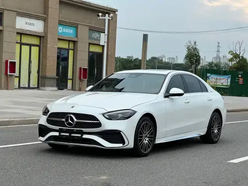 Mercedes-Benz C-Class, 2022