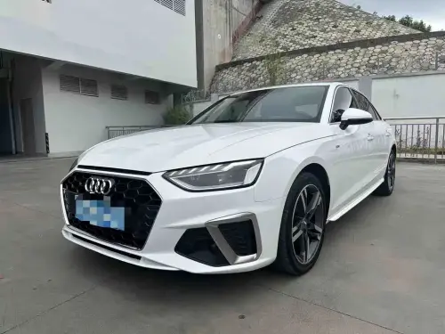 Audi A4, 2021