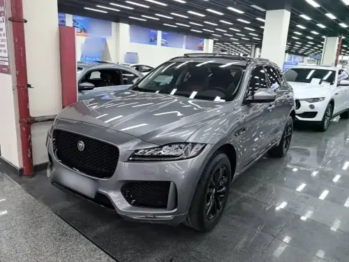 Jaguar F-PACE, 2021