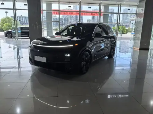 Li Auto L8, 2022