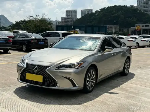 Lexus ES, 2020