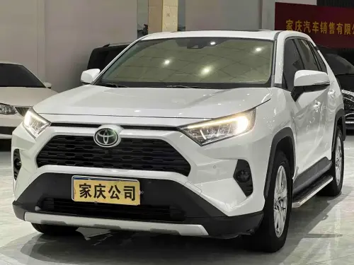 Toyota RAV4, 2023