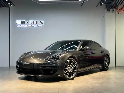 Porsche Panamera, 2022