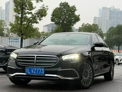 Mercedes-Benz E-Class, 2022