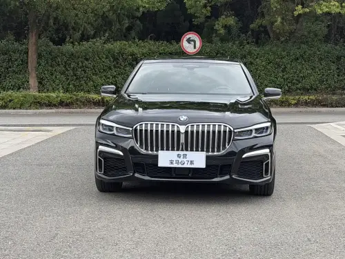 BMW 7-Series, 2022