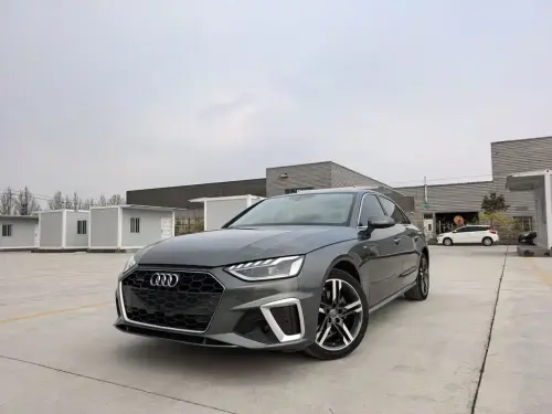 Audi A4, 2022