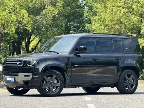 Land Rover Defender, 2024