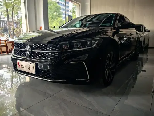 Volkswagen Passat, 2022