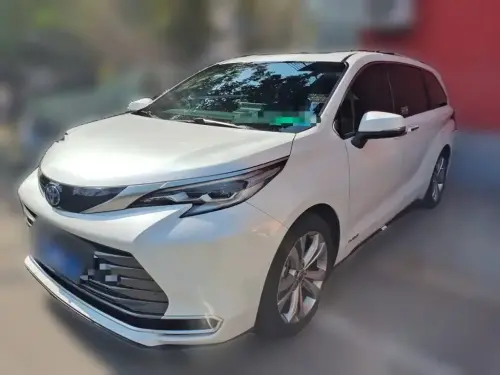 Toyota Sienna, 2023