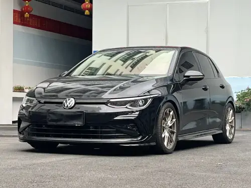Volkswagen Golf, 2023