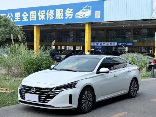 Nissan Teana, 2025