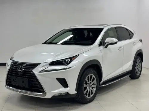 Lexus NX, 2020