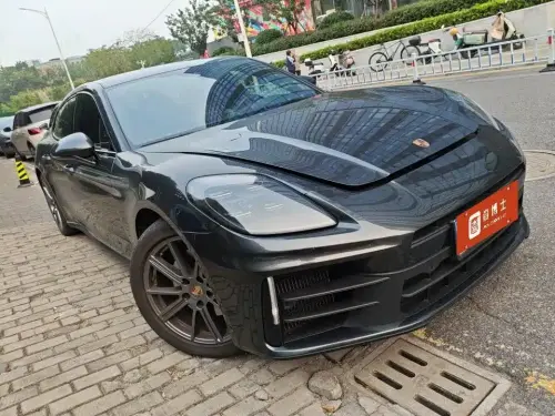 Porsche Panamera, 2024
