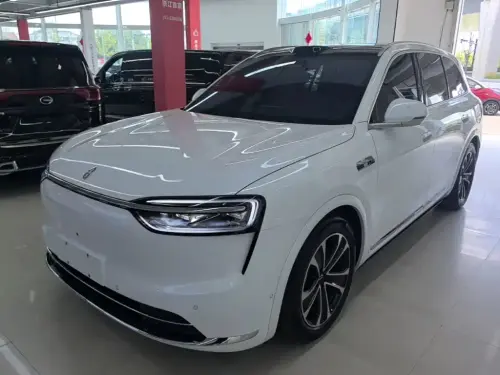 AITO M7, 2025