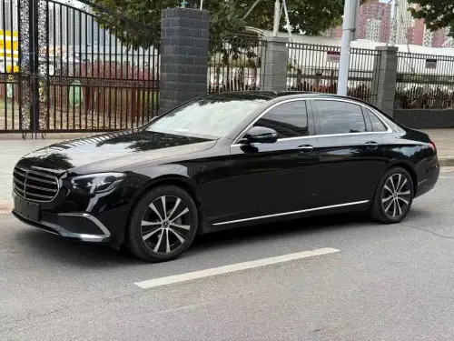 Mercedes-Benz E-Class, 2022