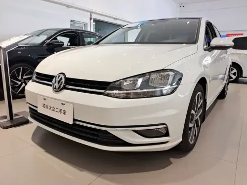 Volkswagen Golf, 2020