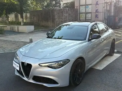 Alfa Romeo Giulia, 2021