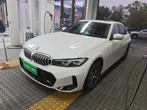 BMW 3-Series, 2024