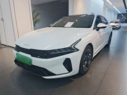 Kia K5, 2025