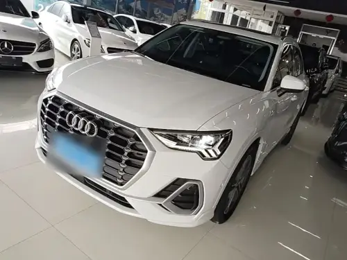 Audi Q3, 2022
