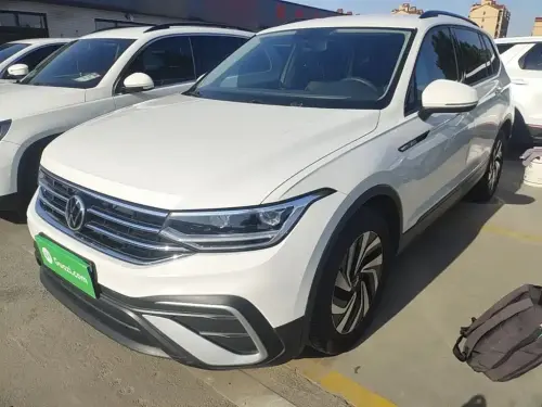 Volkswagen Tiguan, 2022