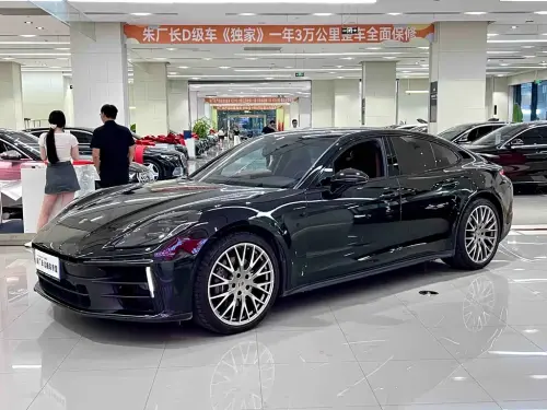 Porsche Panamera, 2024