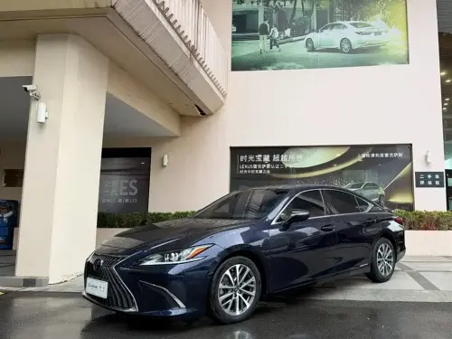 Lexus ES, 2021