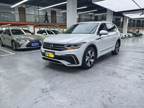 Volkswagen Tiguan, 2023
