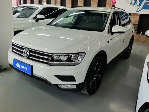Volkswagen Tiguan, 2020