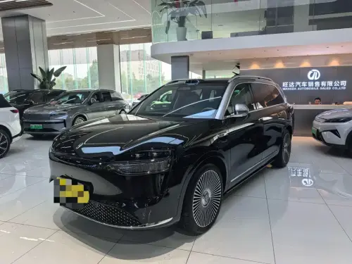 AITO M9, 2025