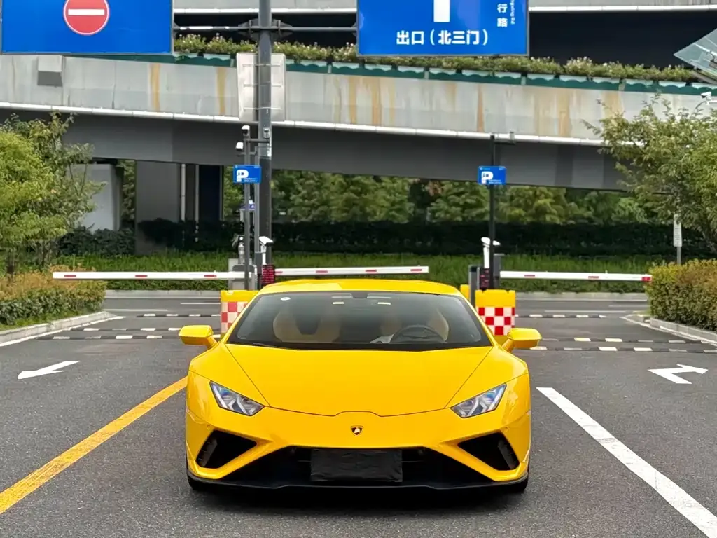 Lamborghini Huracán, 2021