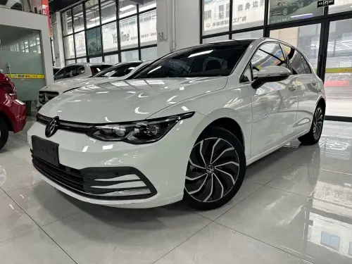 Volkswagen Golf, 2021