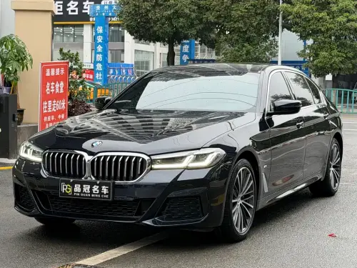 BMW 5-Series, 2023