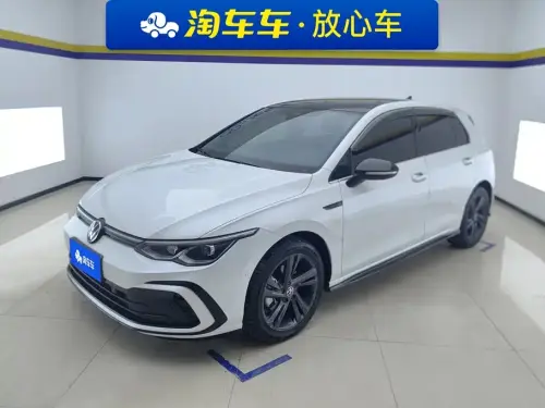 Volkswagen Golf, 2022