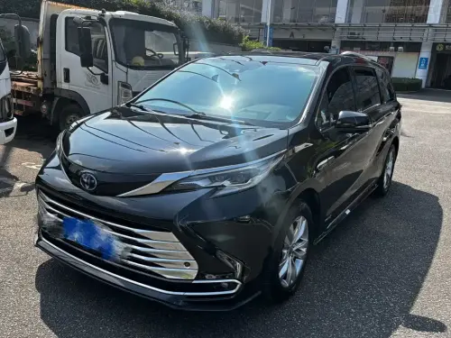 Toyota Sienna, 2022