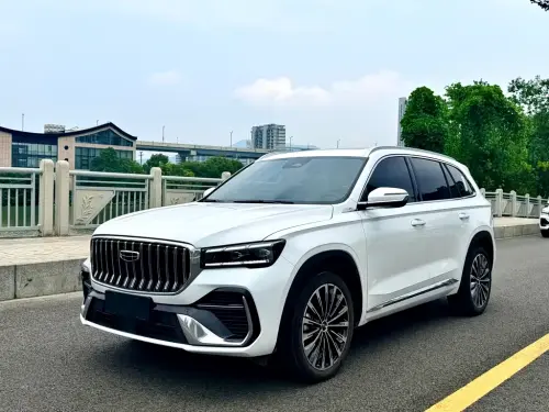 Geely Xingyue L, 2025