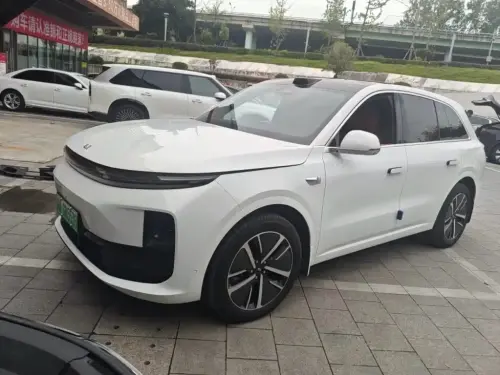 Li Auto L6, 2024