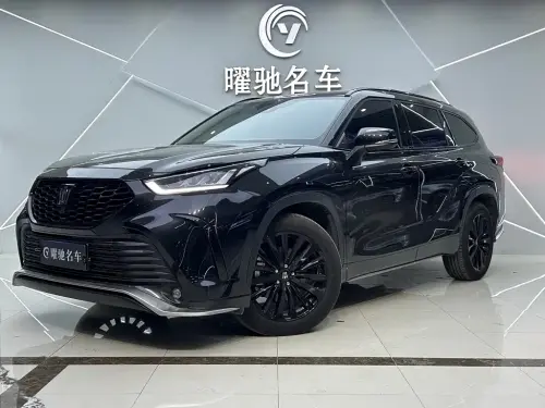 Toyota Crown Kluger, 2025