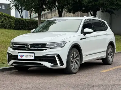 Volkswagen Tiguan, 2022