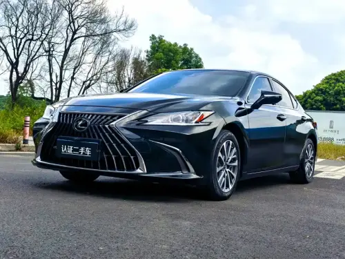 Lexus ES, 2023