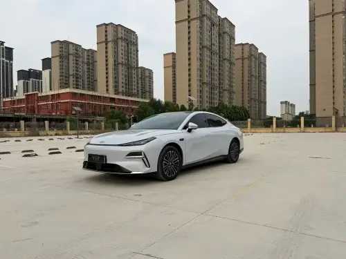 Geely Galaxy Xingyao 8, 2025