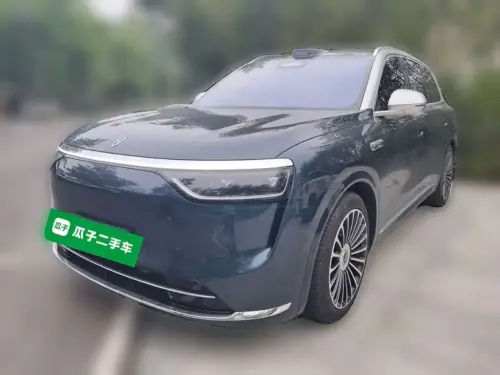 AITO M8, 2025