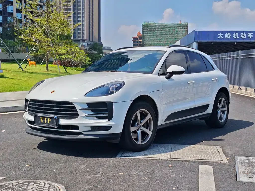 Porsche Macan, 2021