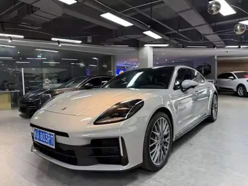 Porsche Panamera, 2025
