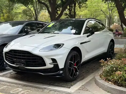 Aston Martin DBX, 2026